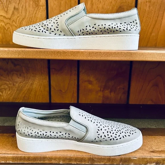 Vionic Grey Nubuck Midi Perforated Slip on Sneakers, size 7.5 38.5 - Picture 4 of 11
